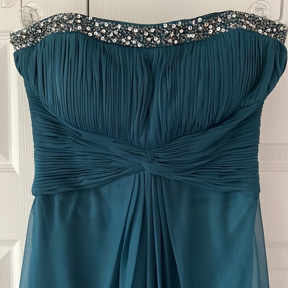 JS Boutique gown - Picture 1 of 12